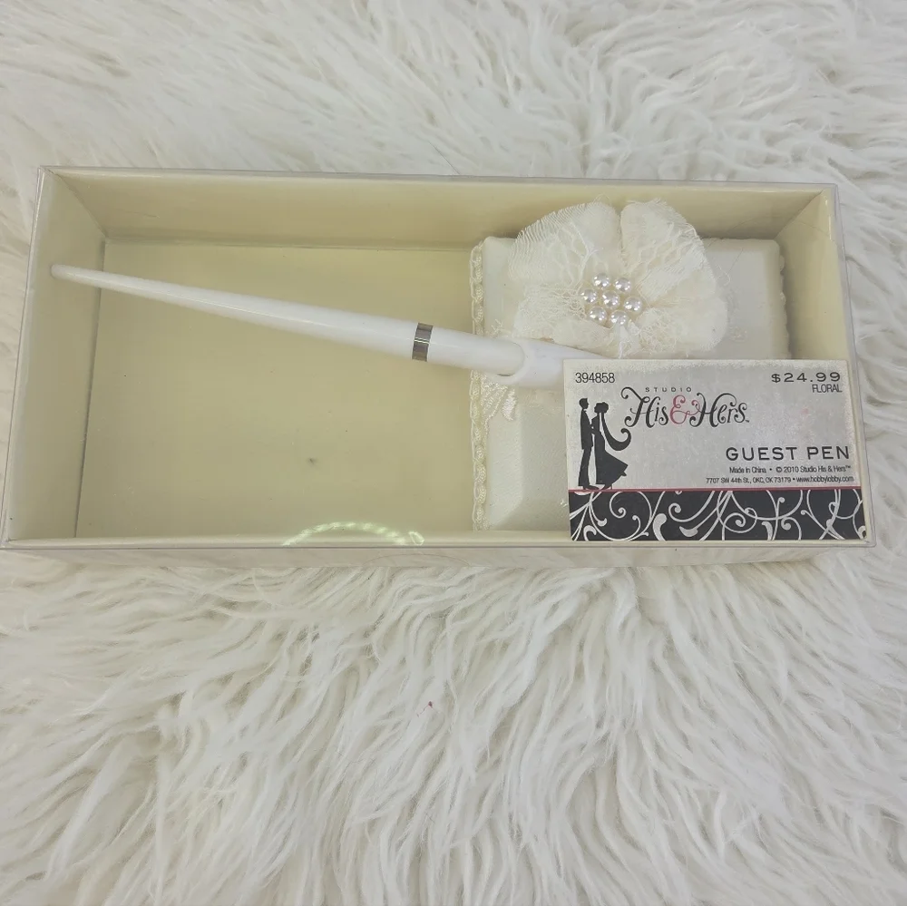 Studio His And Hers Lace Embellished Guest Pen with Floral Holder